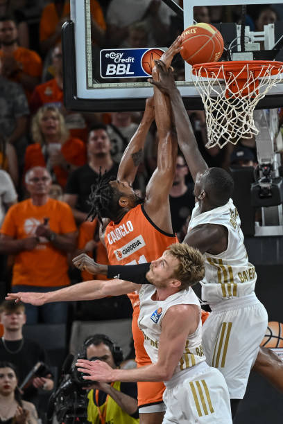 点联赛中 点联赛中